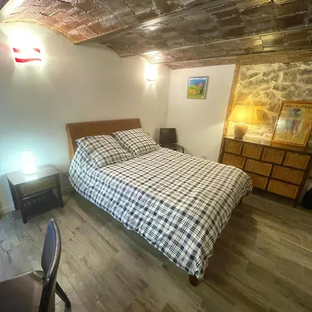 Apartment T3 Centre Nimes